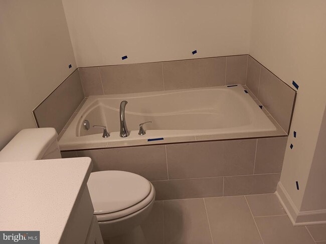 Building Photo - 4951 Longmire Wy