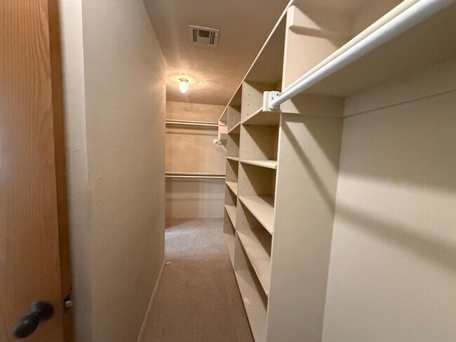 Building Photo - 616 Morningside Dr