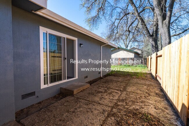 Building Photo - 7867 Mariposa Ave