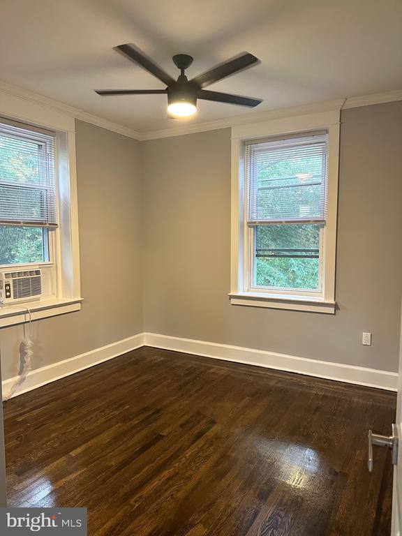 Building Photo - 6600 Lincoln Dr