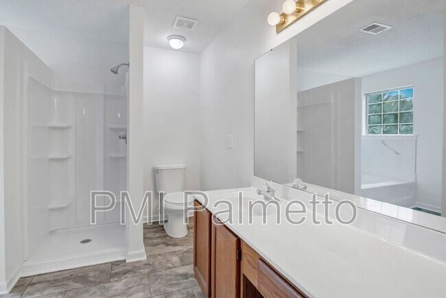 Building Photo - 212 Brookstone Way