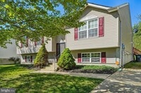 Building Photo - 7039 Heather Dr