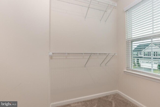 Building Photo - 112 Sherman Wy