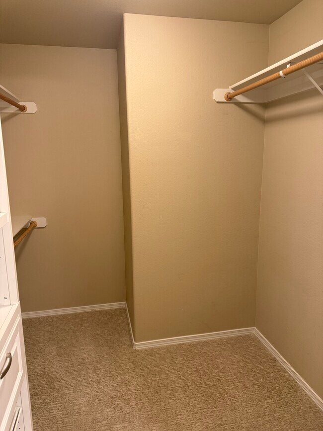 Building Photo - 20565 Sun Meadow Way