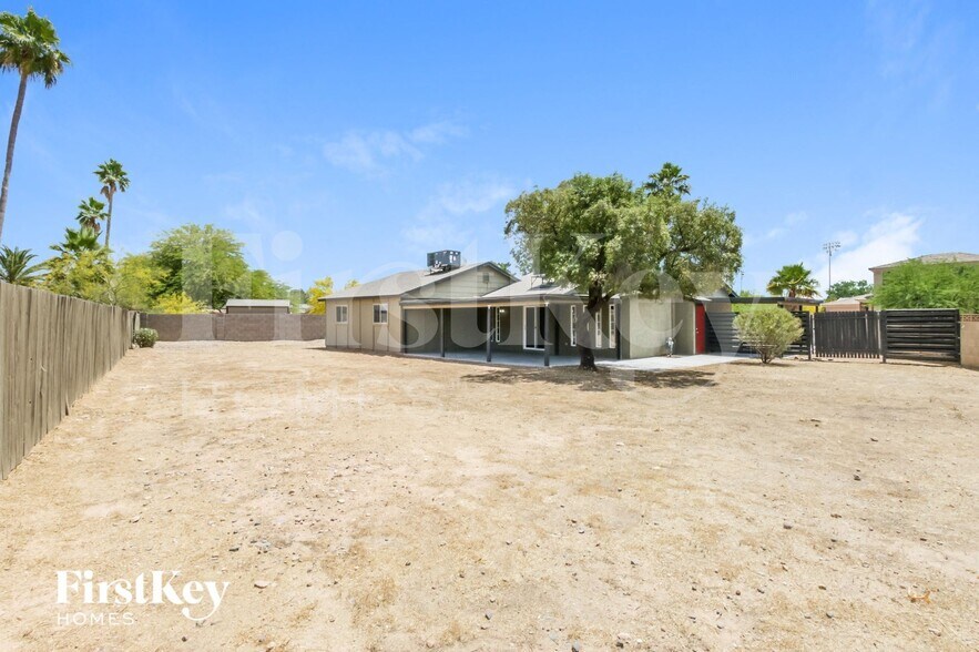 Building Photo - 14623 N 32nd Pl