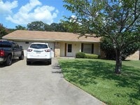 Building Photo - 107 Bluebonnet Trail