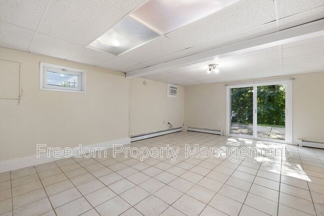 Building Photo - 14309 Fairmont Ct