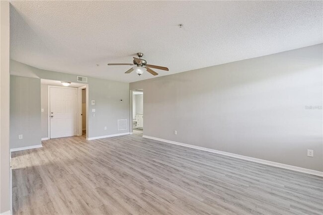 Building Photo - 930 Loch Carron Dr