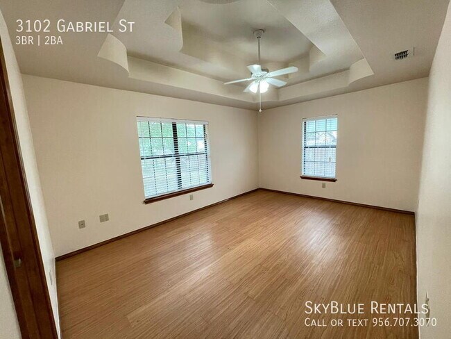 Building Photo - 3102 Gabriel St