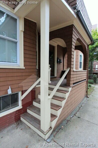 Building Photo - 22 Holyoke Rd