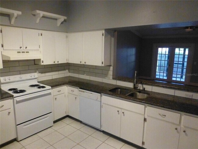 Building Photo - 1890 Wolford Rd