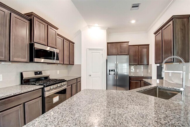 Building Photo - 2323 Green Kale Dr