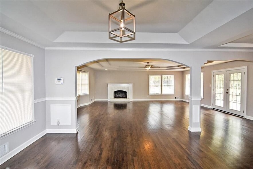 Building Photo - 86 Regency Way SE