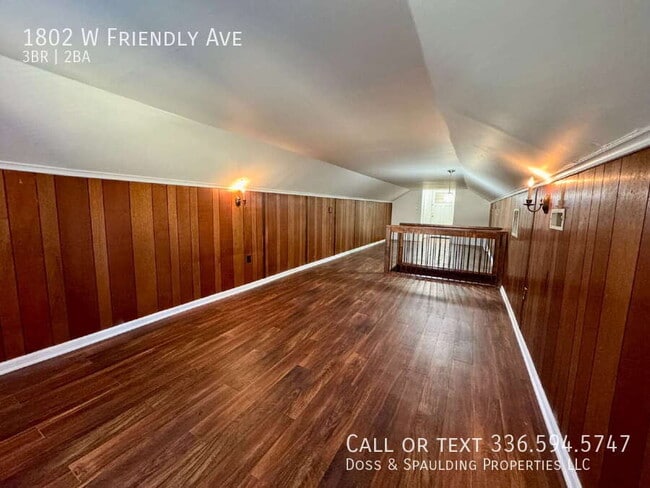 Building Photo - 1802 W Friendly Ave