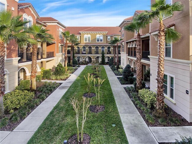 Building Photo - 2333 Lobelia Dr