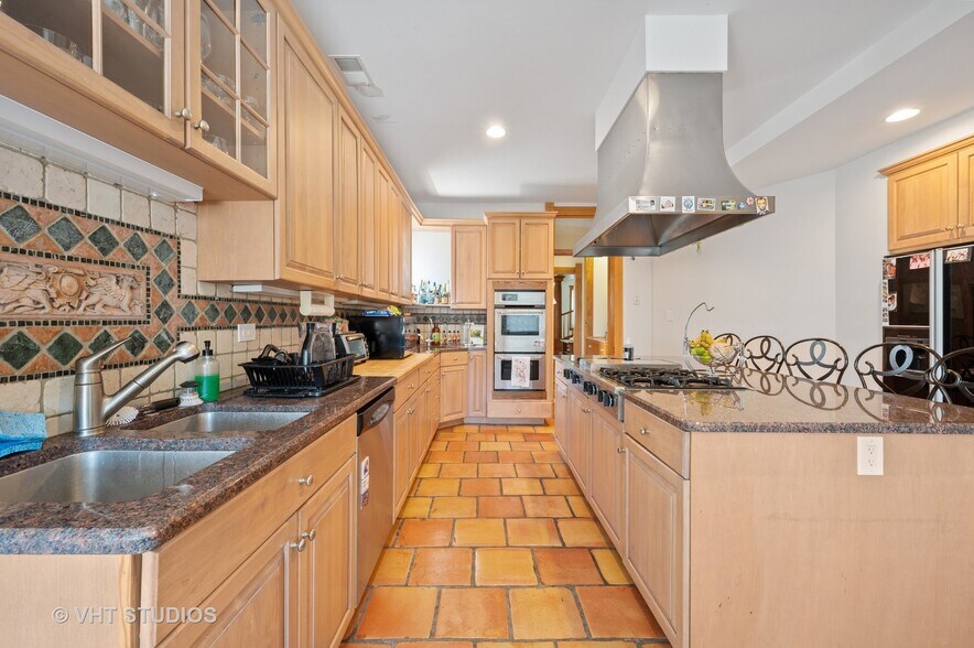 Building Photo - 3629 N Wayne Ave