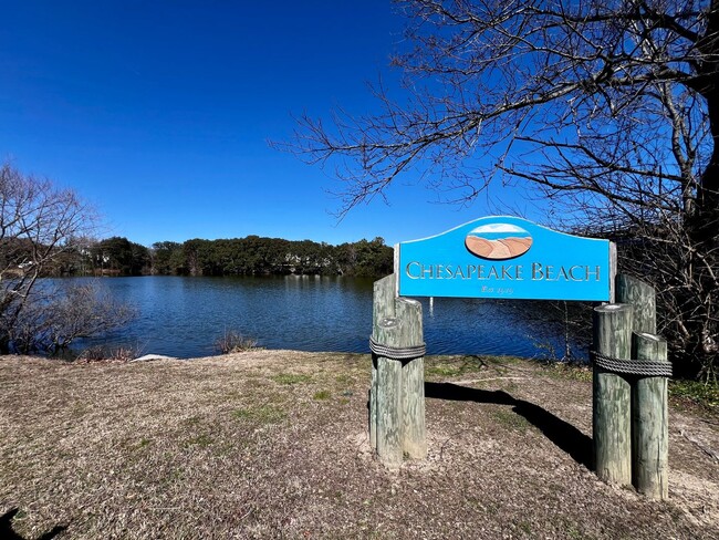 Building Photo - 3 Bedroom 3.5 Bath Chesapeake Beach Condo