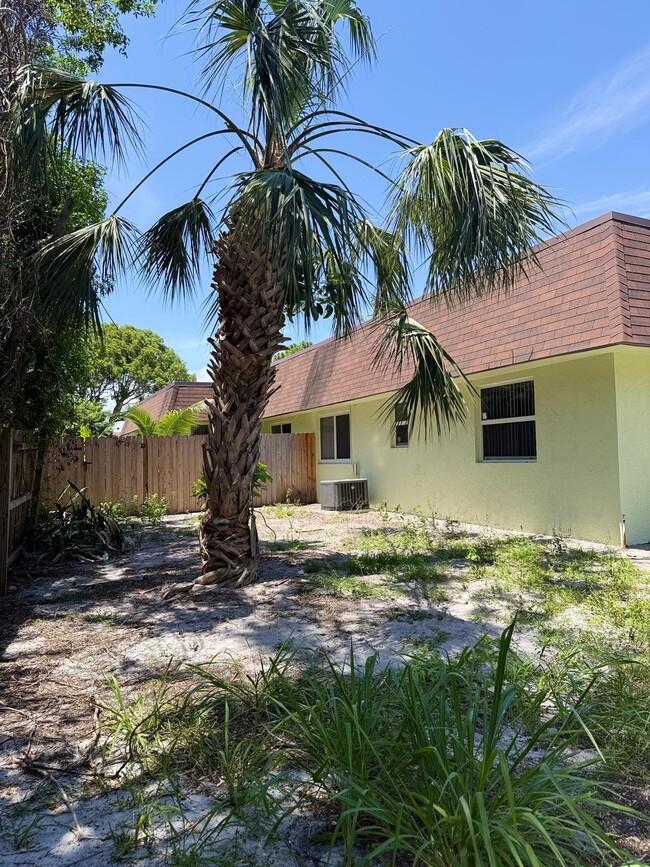 Building Photo - 12126 Gibbs Rd