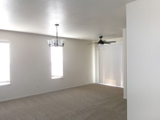 Building Photo - 218 Idlewild Dr