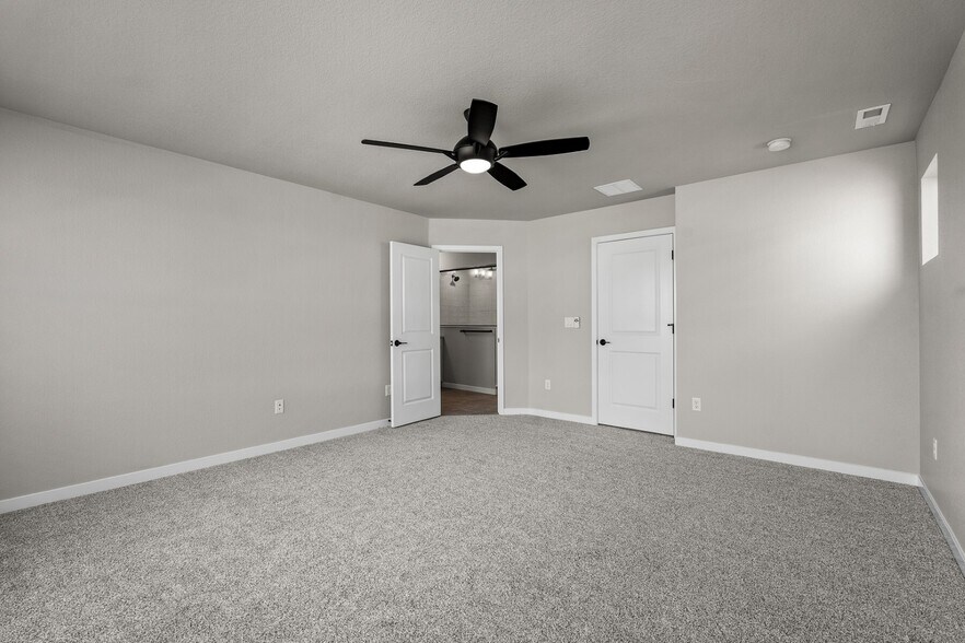 Building Photo - 6395 Laud Pt