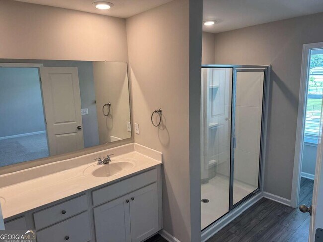 Building Photo - 312 Grey Falcon Ave