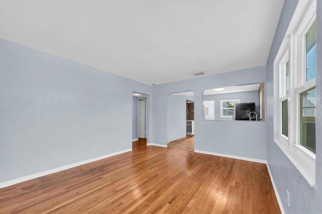 Building Photo - 1101 28th St N