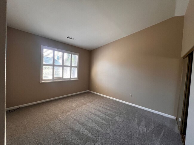 Building Photo - Must See! 3/2/3 Home in Minden, Winhaven n...