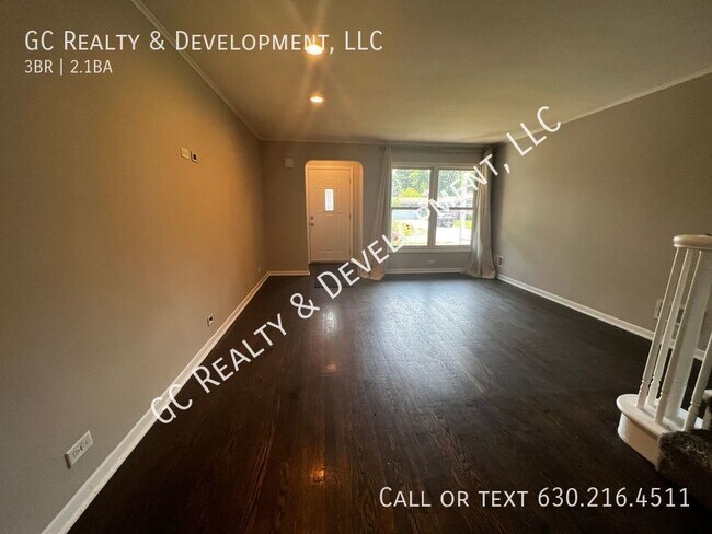 Building Photo - ***SINGLE FAMILY FLOSSMOOR HOME / 3 BDRM /...