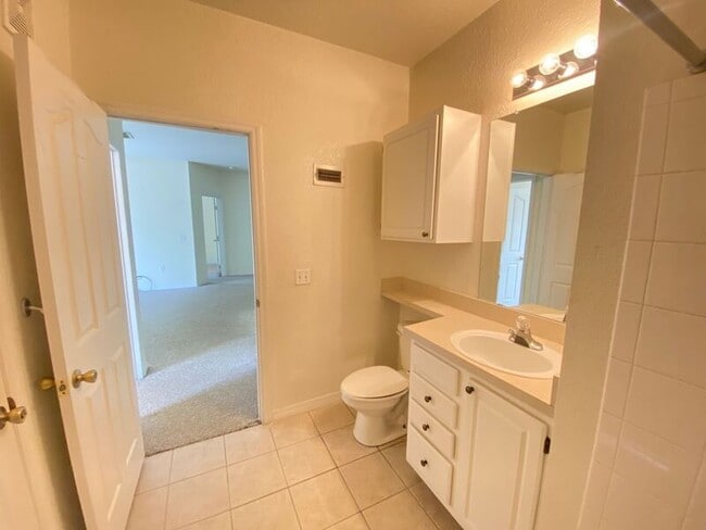 Building Photo - 1325 Lake Shadow Cir