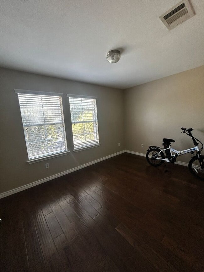 Building Photo - Charming 3 beds 2 baths in Pflugerville!