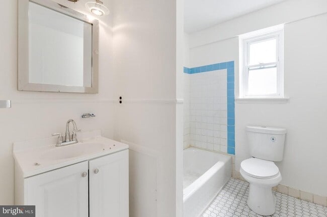 Building Photo - 3306 Haverford Ave