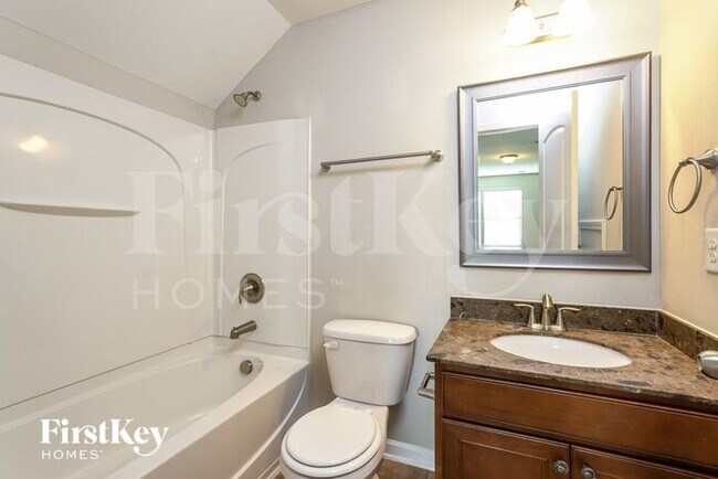 Building Photo - 3508 Lamplight Way