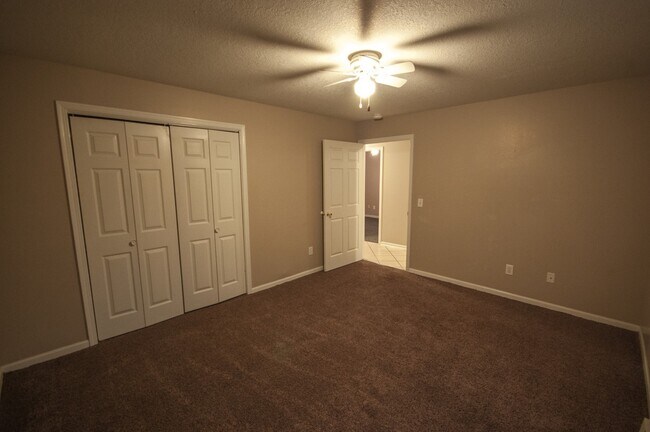 Building Photo - 101-103 South Plum