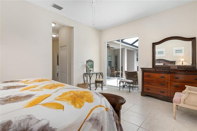 Building Photo - 4720 Claremont Park Dr
