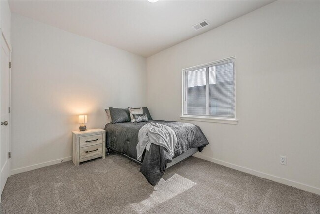 Building Photo - 1756 Richard Martin Dr