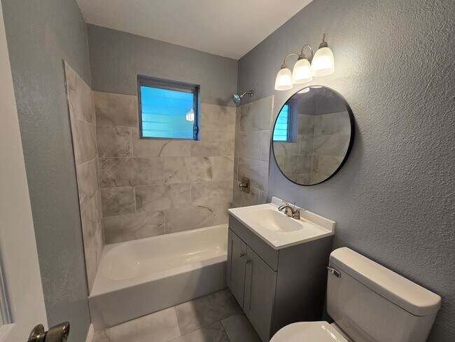 Building Photo - Updated 2-bedroom, 1-bathroom home