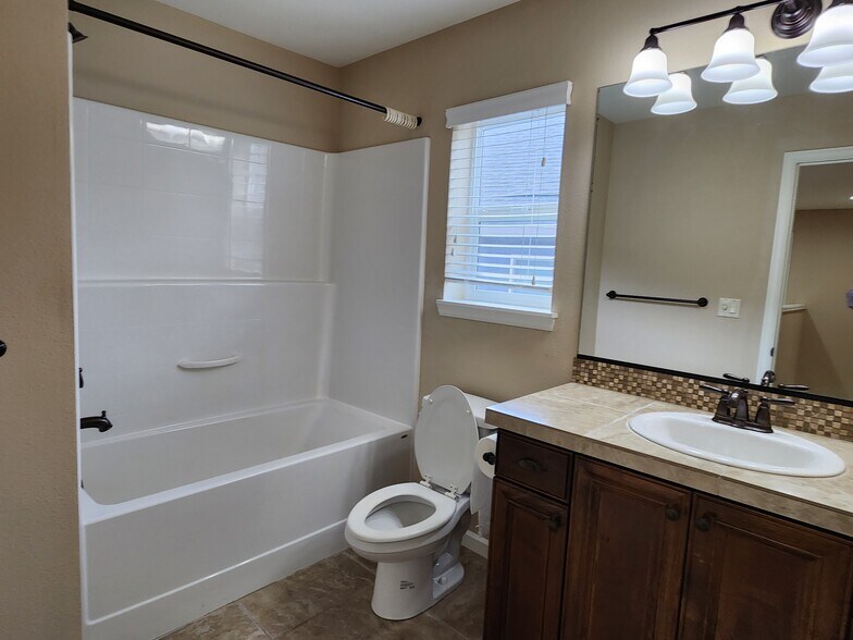 Bathroom on Second Floor - 6128 NW Trowbridge Dr