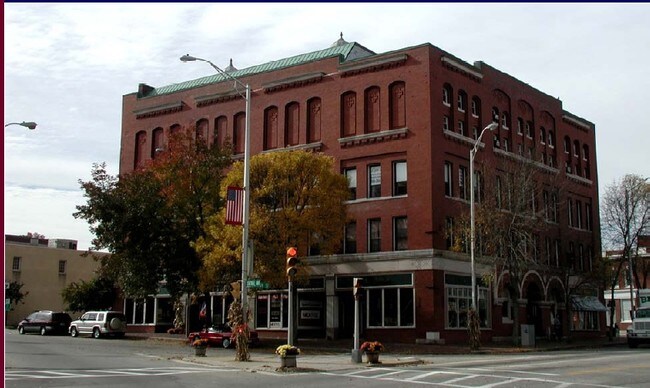 Building Photo - Washington Tower - Office Space or Luxury Apartments Available