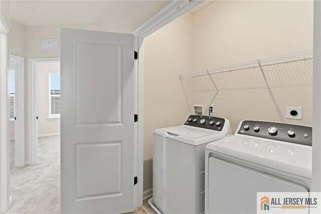 Building Photo - 4 Barton Ave