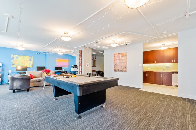 Building Photo - 440 N Wabash Ave