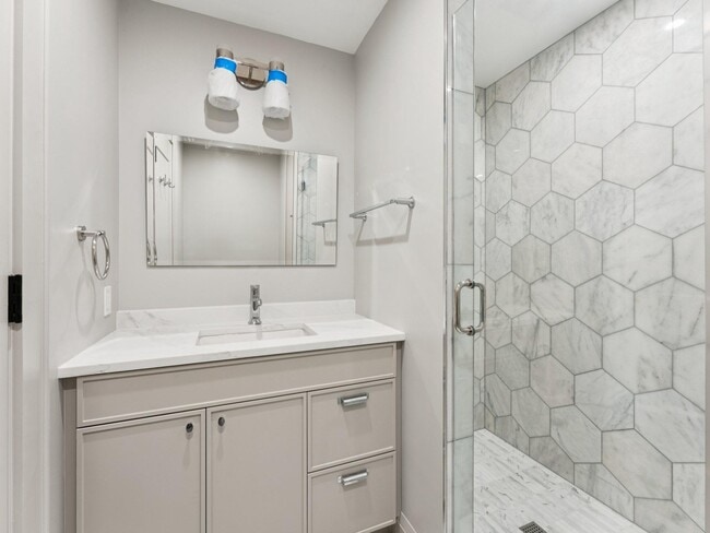 Building Photo - 1508 21st St NW