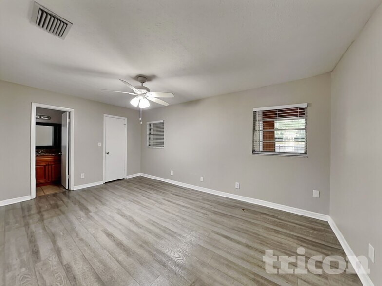 Building Photo - 14314 Ravenwood Ln