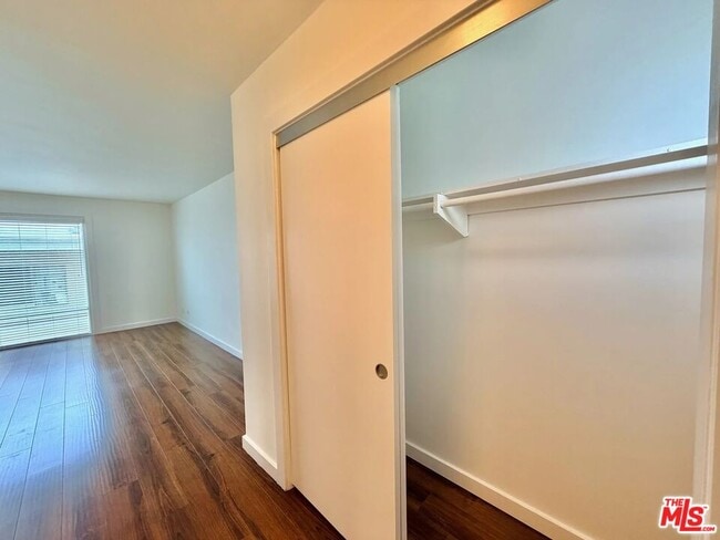 Building Photo - 5805 W 8th St