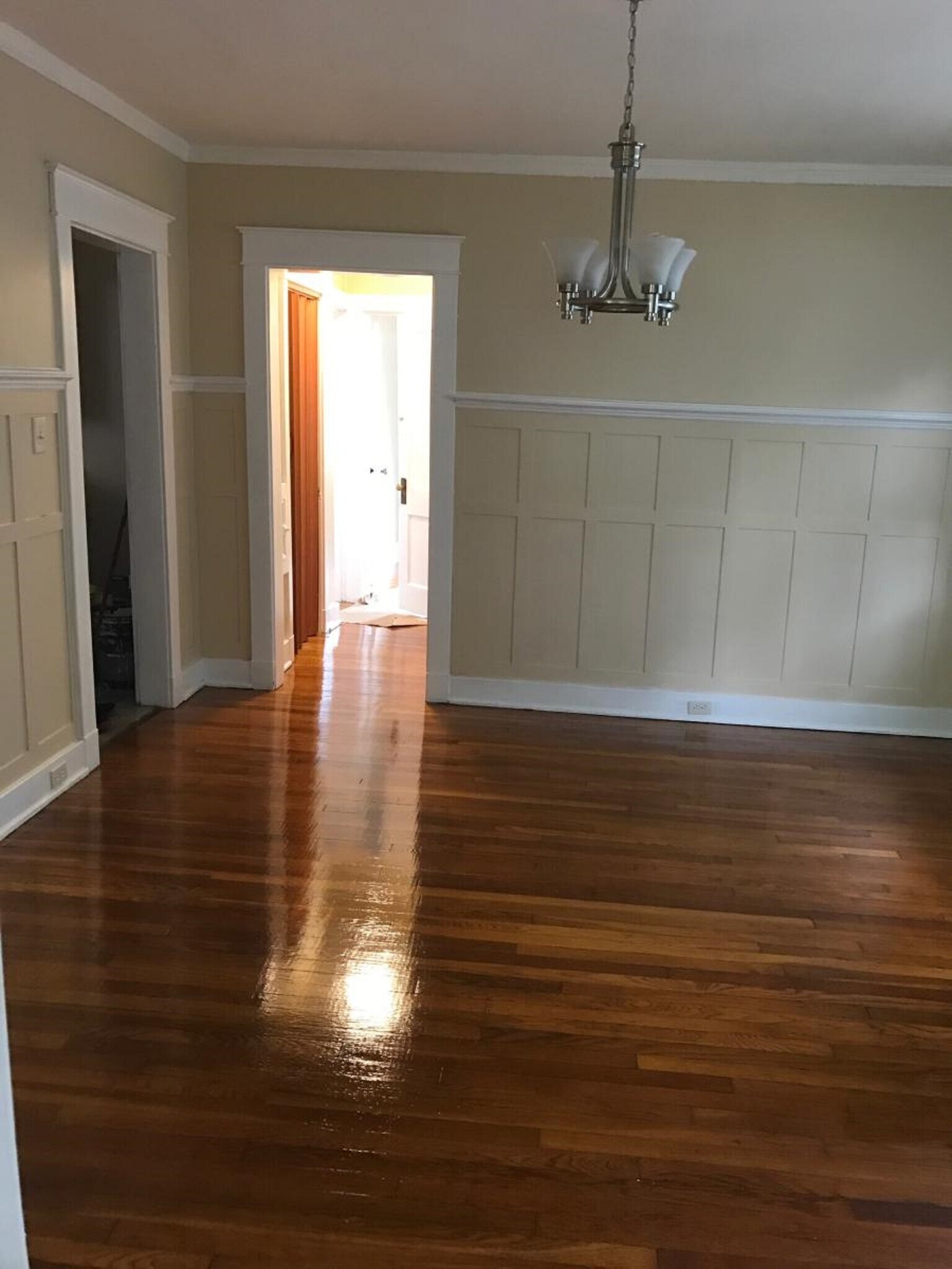 Unit 1 - 6637 Dalzell Plz