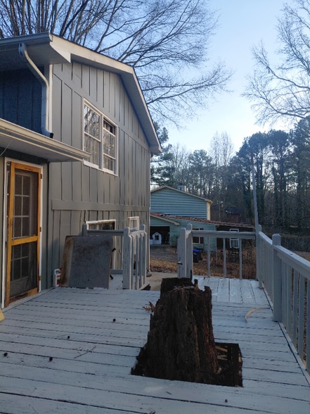 Building Photo - 975 Daisy Ct NW