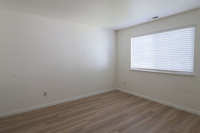 Building Photo - 2659 Sycamore Glen Dr