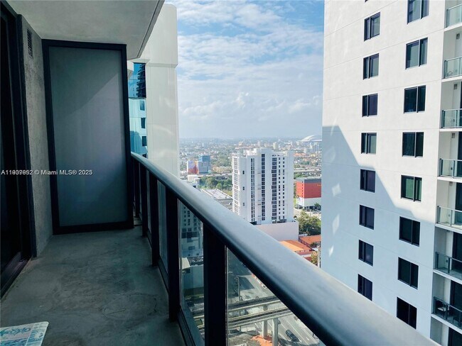 Building Photo - 55 SW 9th St