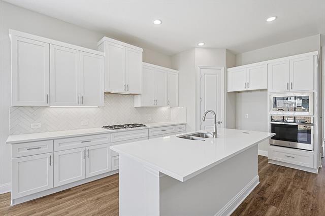 Building Photo - 11458 Chartwell Ct