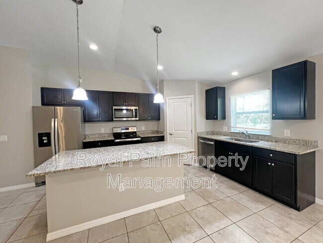 Building Photo - 2908 15th St W