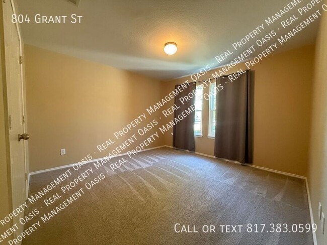 Building Photo - 804 Grant St